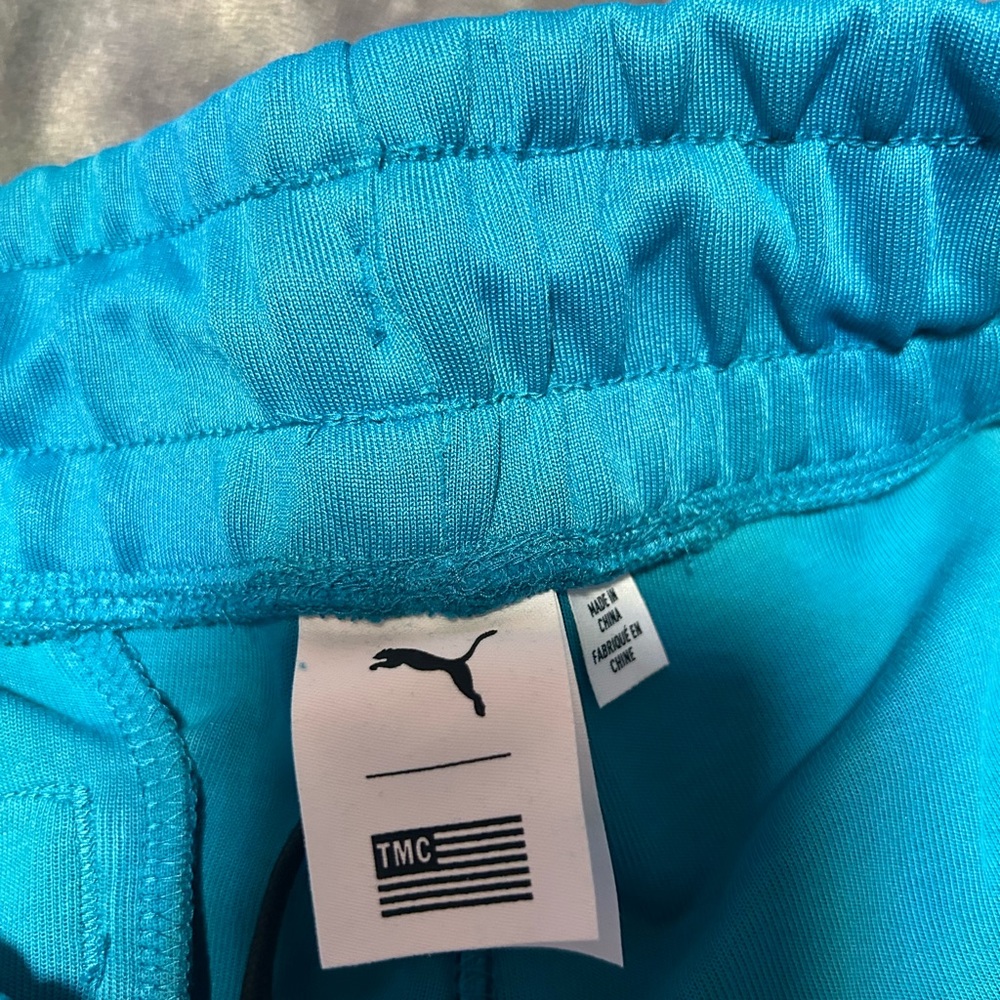 Puma shorts - Picture 8 of 9